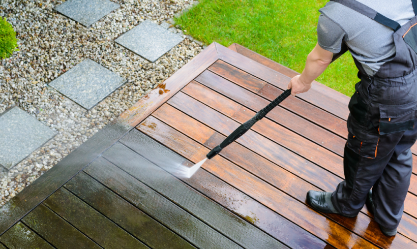 How to Utilize a Downstream Pressure Washer  